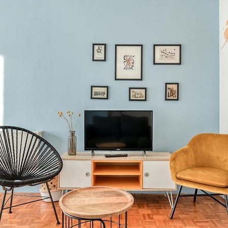 Les Couleurs Du Monde ! Parking Et Balcon Apartment Carcassonne Ngoại thất bức ảnh