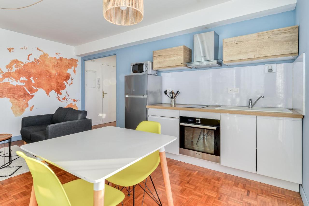 Les Couleurs Du Monde ! Parking Et Balcon Apartment Carcassonne Ngoại thất bức ảnh