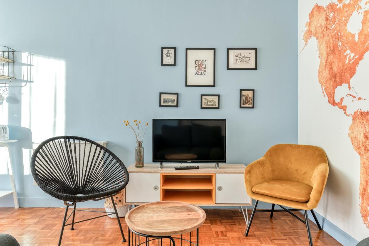 Les Couleurs Du Monde ! Parking Et Balcon Apartment Carcassonne Ngoại thất bức ảnh